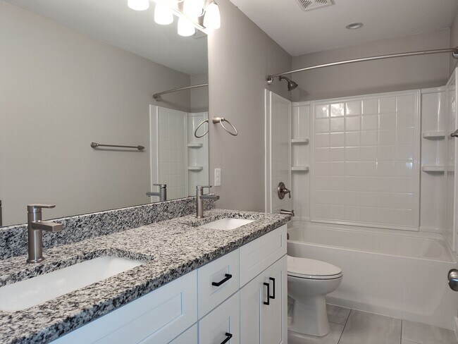 Building Photo - Move-in ready 4-bedroom, 2.5-bathroom home!