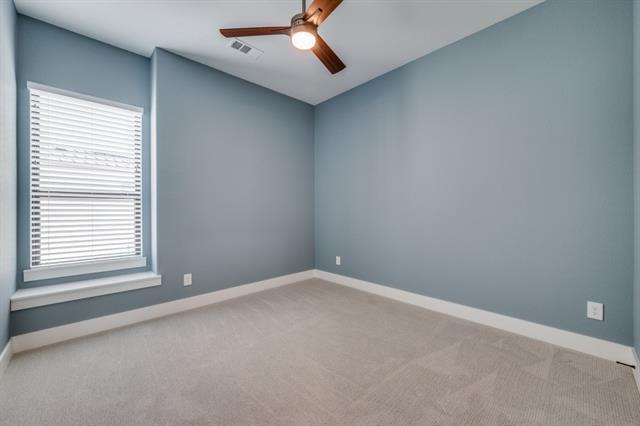 Building Photo - 6129 Echelon Way