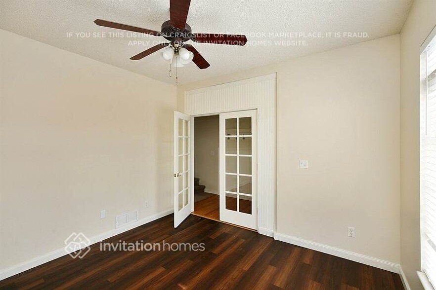 Building Photo - 7293 Grand Prairie Dr