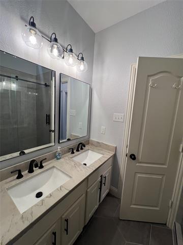 Building Photo - 4225 Swan Forest Dr