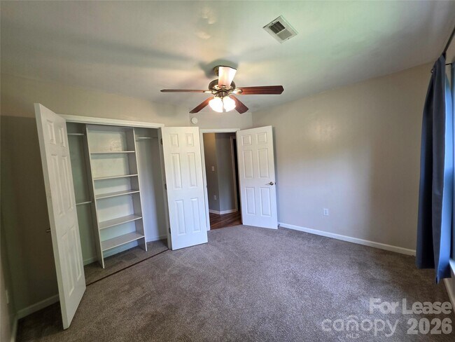 Building Photo - 221 Auten Cir