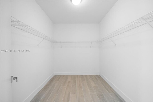 Building Photo - 16710 Botaniko Dr N