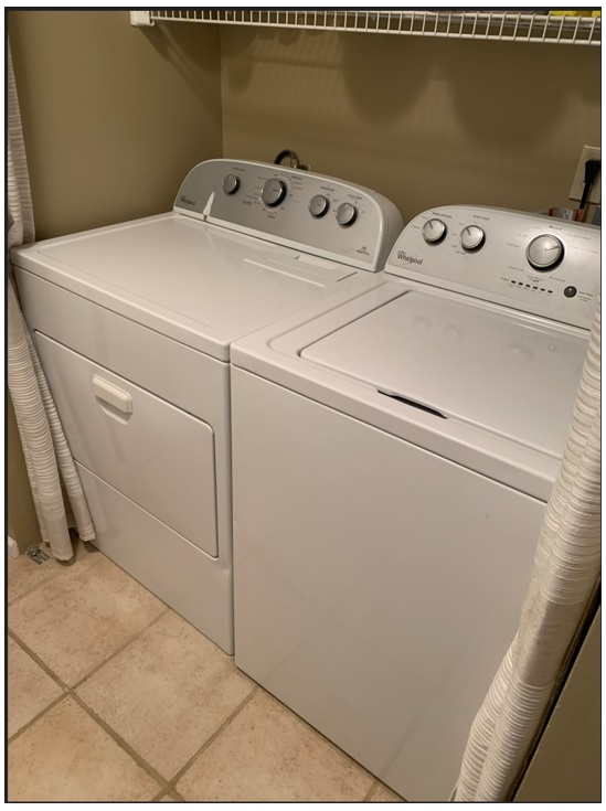 Laundry room - 900 Taylor St