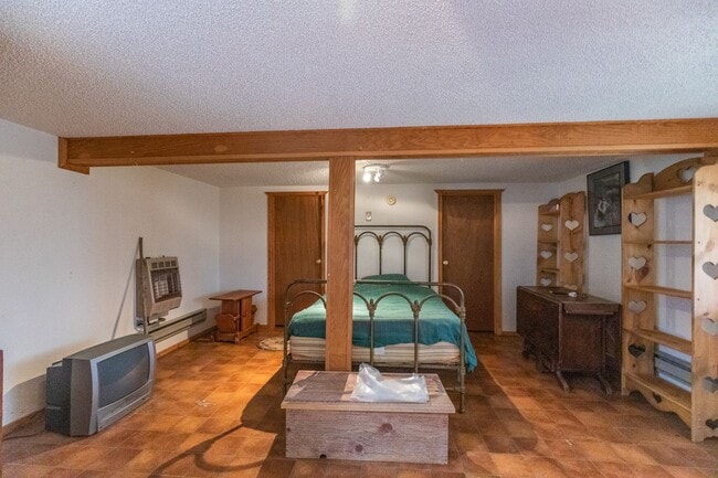 Building Photo - Great Mountain Home - Fully Furnished