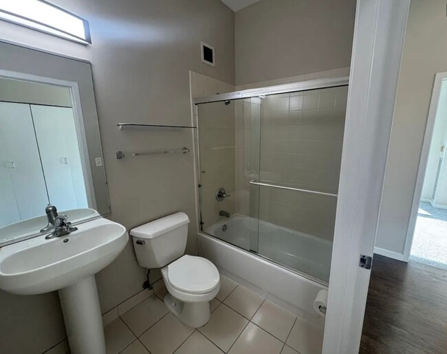 Building Photo - 1845 S Michigan Ave