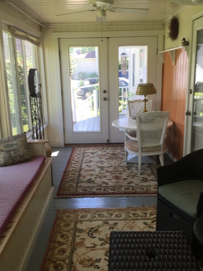 Building Photo - 84 Court St