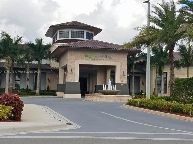 Building Photo - 10600 NW 88th St