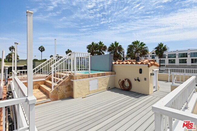 Building Photo - 25 Arcadia Ter