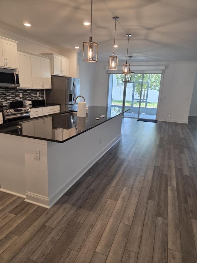 Building Photo - 4 bedroom in Green Cove Springs FL 32043