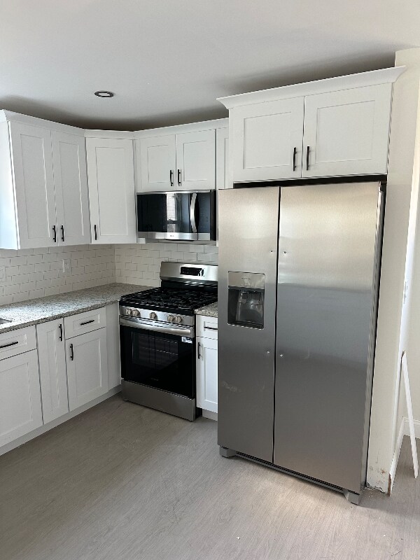 Building Photo - 15 Sybaris St