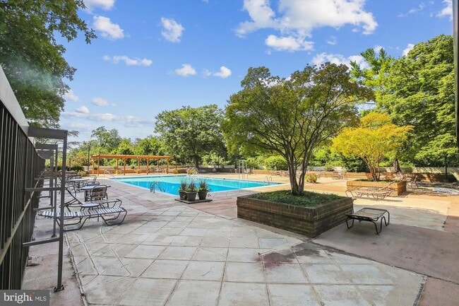 Building Photo - 1016 S Wayne St