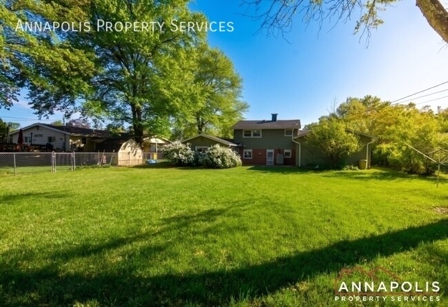 Building Photo - 804 Pin Oak Rd