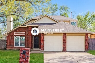 Building Photo - 3 Bedroom Pet-Friendly Home in Arlington, TX with Main Street Renewal