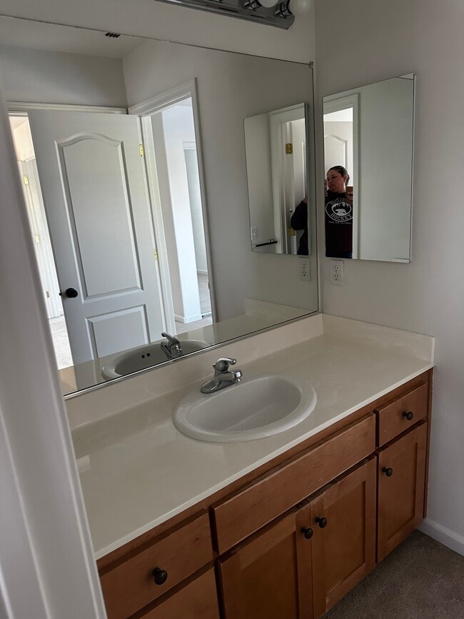 Building Photo - 2633 Barndance Ln