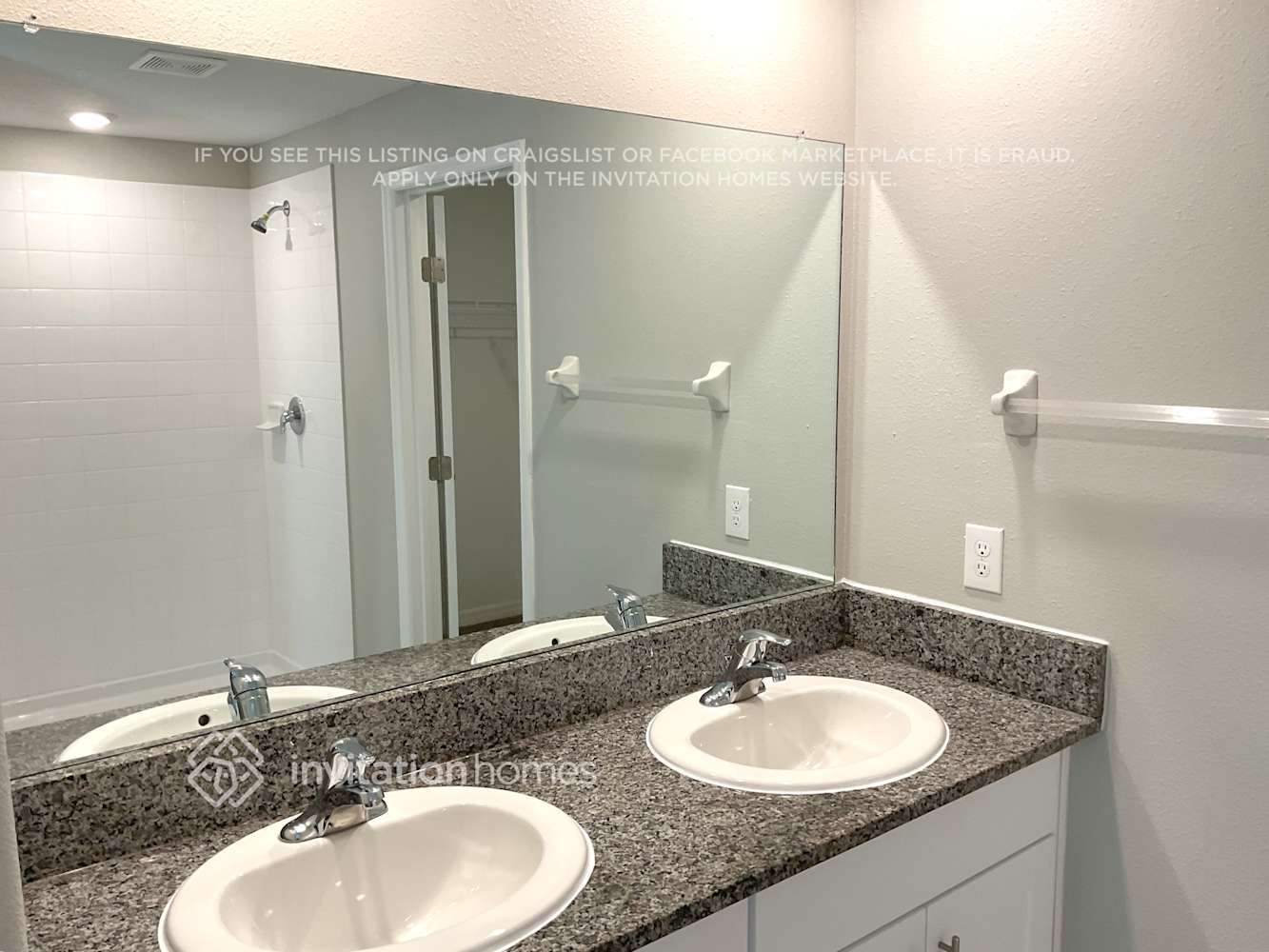 Building Photo - 2273 Treesdale Ave