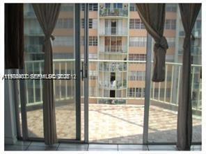 Building Photo - 16740 NE 9th Ave