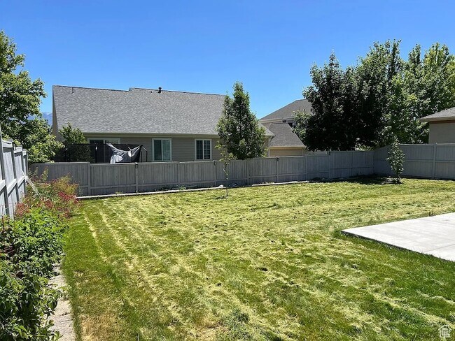 Building Photo - 11771 Pale Moon Ln