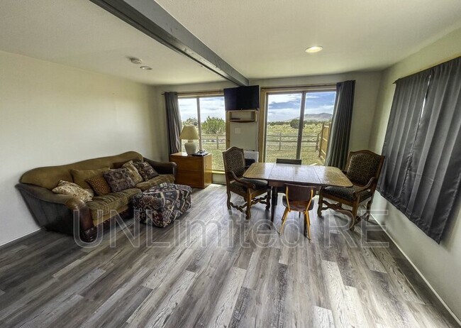 Building Photo - 69 Leupp Road