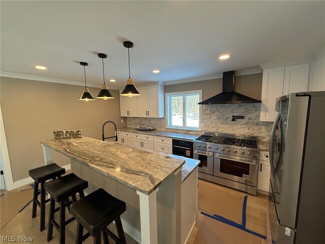 Building Photo - 3940 Ellendale Rd