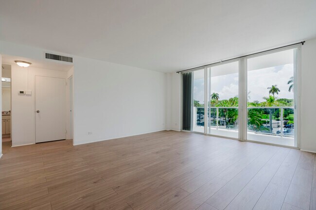 Building Photo - 2800 N Flagler Dr