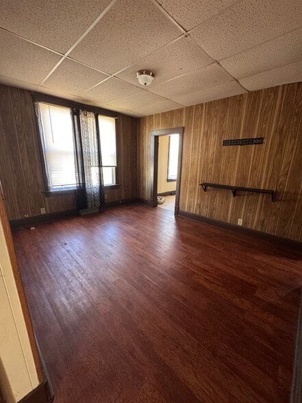 Building Photo - 309 S James St