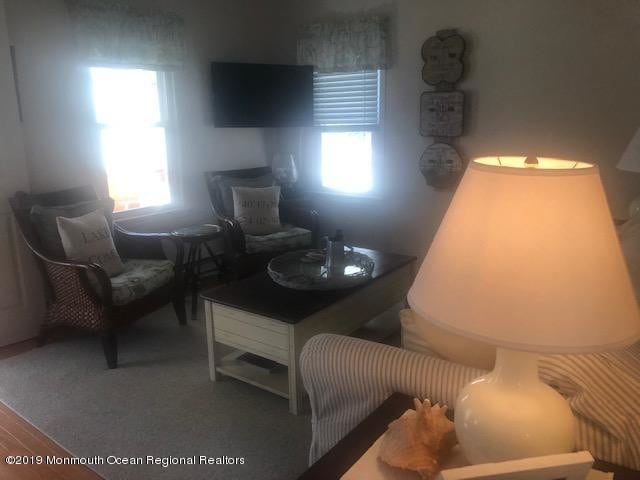 Building Photo - 1807 Greenwood Terrace