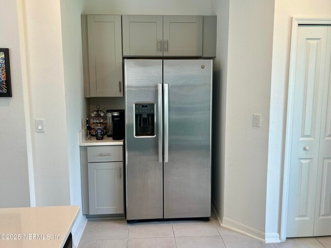 Building Photo - 307 Annies Pl