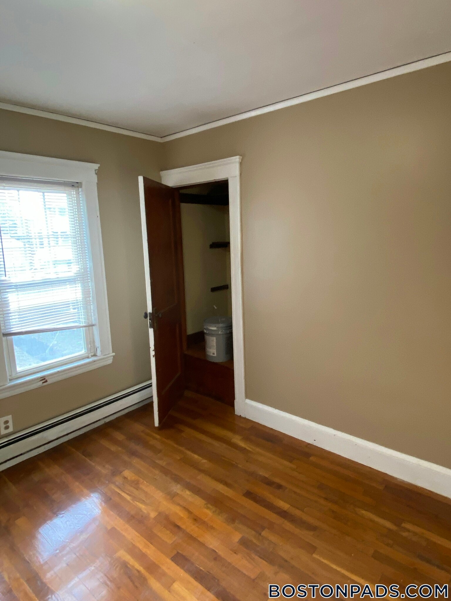 Building Photo - 2 Goldsmith Ave