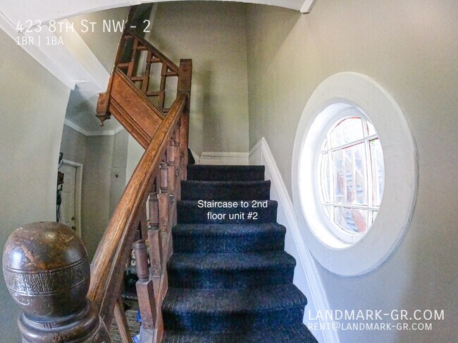 Building Photo - 423 8th St NW