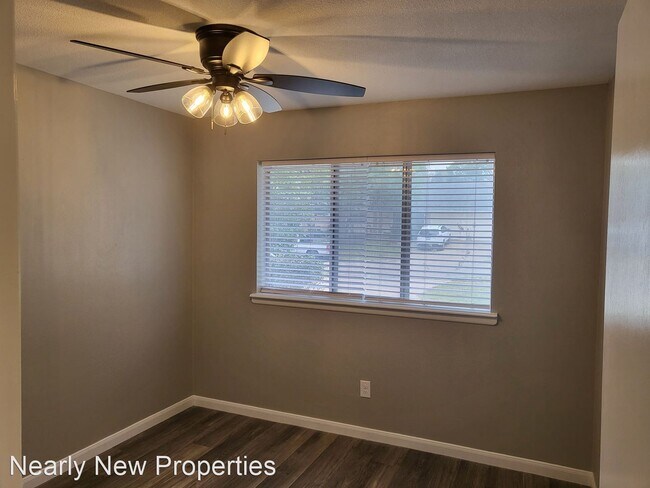 Building Photo - 3 br, 2 bath House - 1213 Carroll Dr