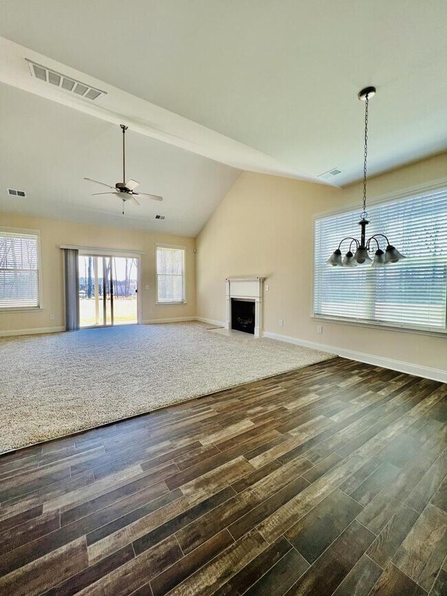 Building Photo - Brand New 3 Bedroom 2 Bath Single Family Home