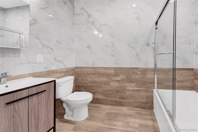 Building Photo - 625 N MacQuesten Pkwy