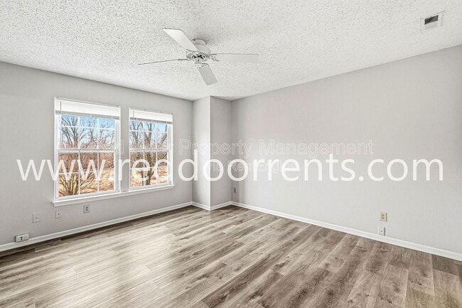 Building Photo - 2249 Collins Way