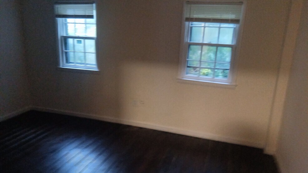Building Photo - 1129 Rodman St