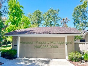 Building Photo - Remodeled Sunrise Community Single Story Condo! Pets Negotiable! Great Schools & Central A/C!!