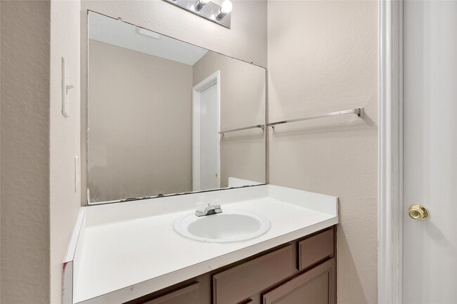 Building Photo - 11019 Cayman Mist Dr