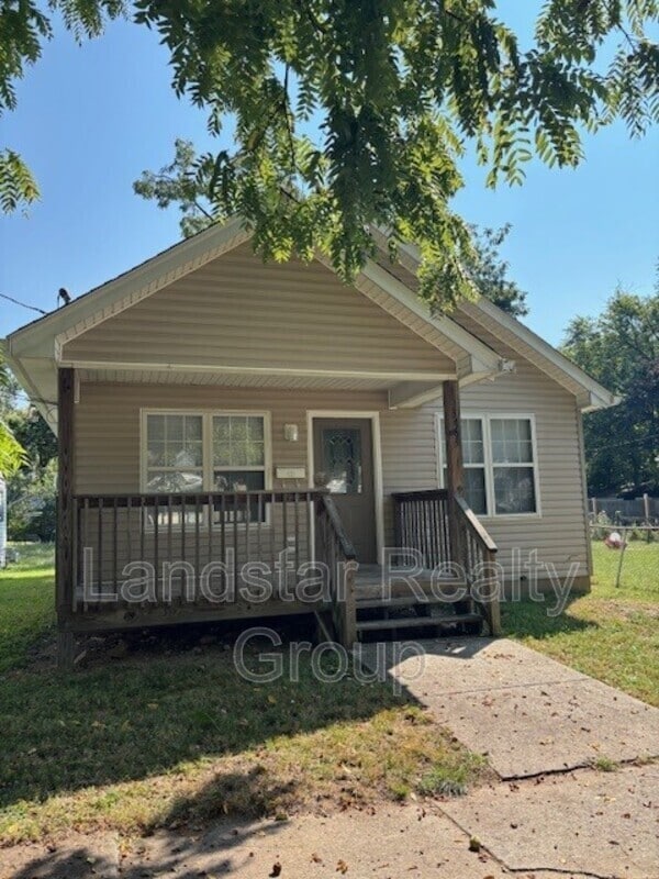 Primary Photo - 3763 Parthenia Ave