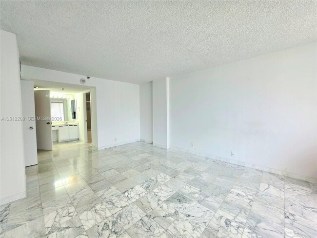 Building Photo - 290 174th St