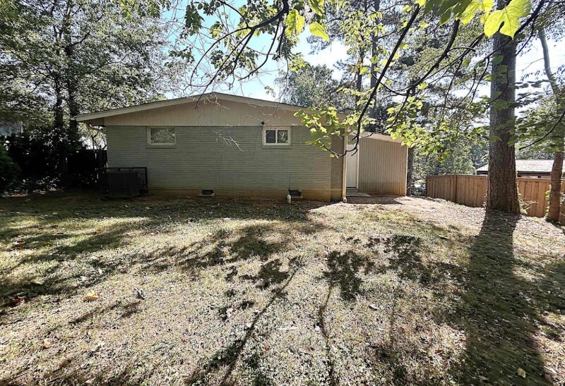 Primary Photo - 2950 Horse Shoe Dr