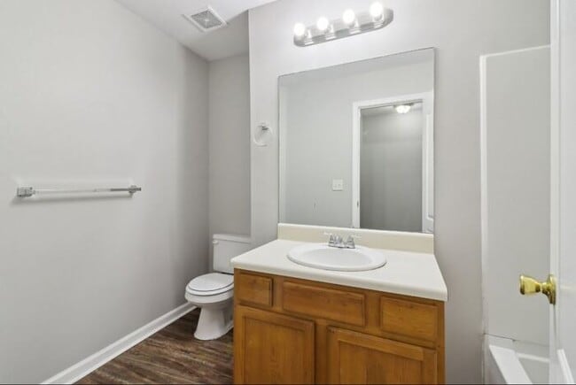 Building Photo - Fantastic 3bd/2.5ba home! Let yourself in!