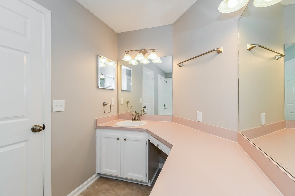 Building Photo - 401 Baybrook Dr