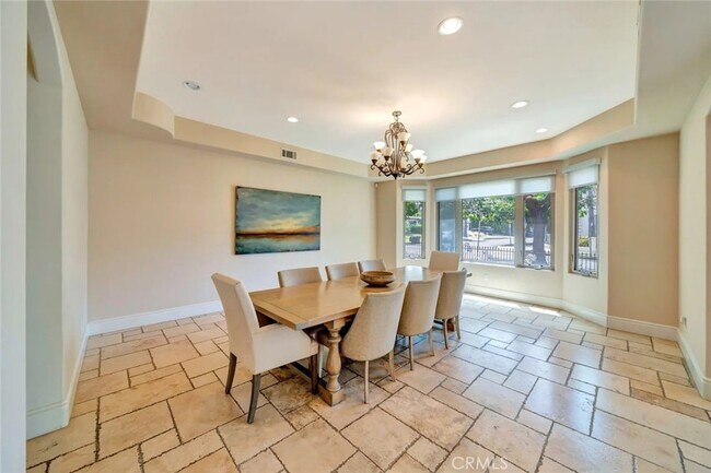 Building Photo - 4822 Valjean Ave