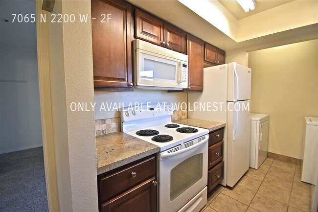 Building Photo - Cozy 1 Bed Park City Powderwood Condo!