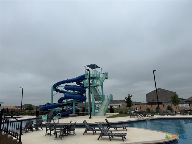 Building Photo - 130 Pastar Fls