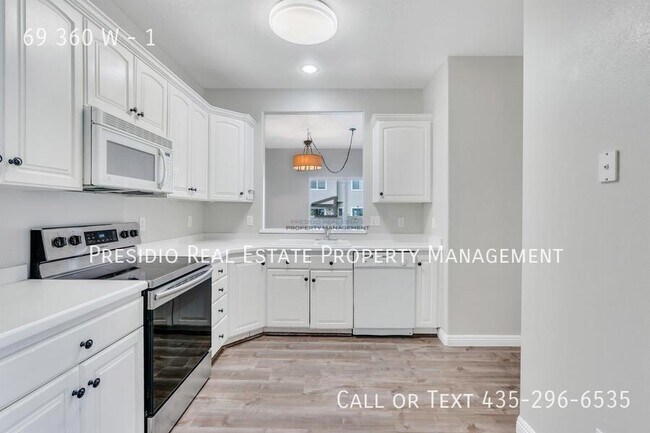 Building Photo - 69 360 W
