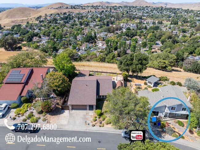 Building Photo - 493 Mills Dr