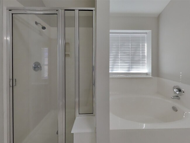 Building Photo - 3123 Spring Ranch Ln