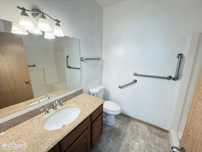 Building Photo - 7905 Skyline Way