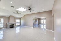 Building Photo - 6604 Cromarty Ln