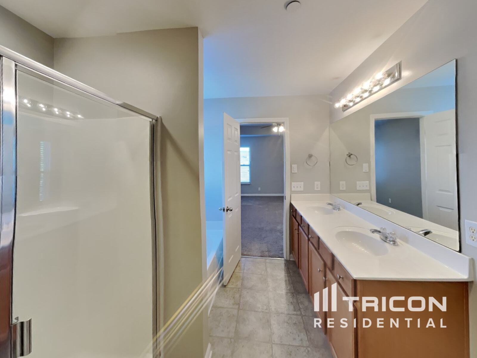 Building Photo - 1307 Creekside Dr